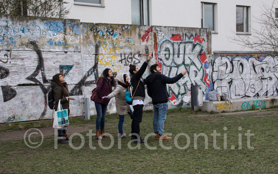 Del Muro di Berlino rimane il ricordo, una linea e pochi resti